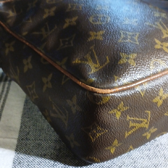 Louis Vuitton Brown Monogram Men's Bag - Picture 8 of 16